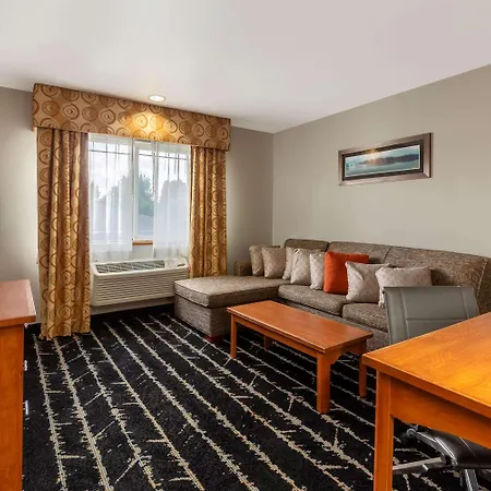 La Quinta By Wyndham Vancouver Exterior photo