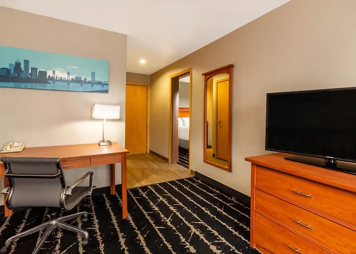 La Quinta By Wyndham Vancouver
