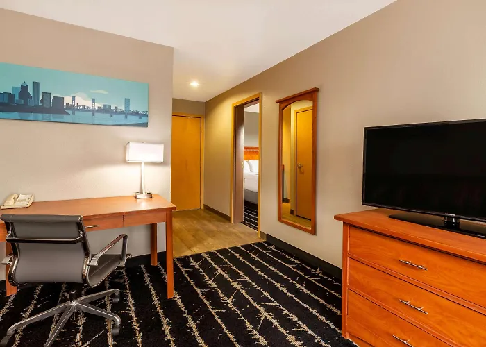 La Quinta By Wyndham Vancouver